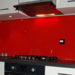 1081586-lacobel-rouge-lumineux-samir-martinique-2 1081586-lacobel-rouge-lumineux-samir-martinique-2