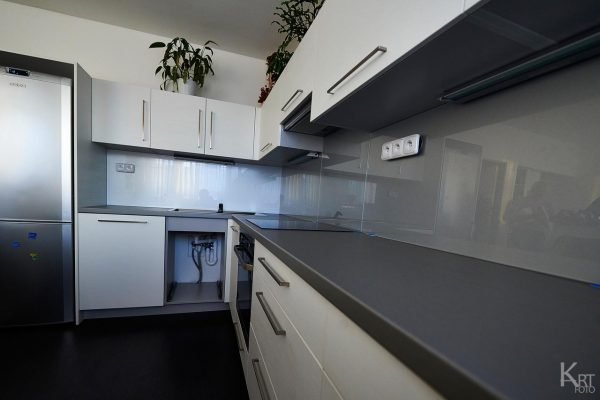 1087016-lacobel-gris-anthracite-samir-martinique-3 1087016-lacobel-gris-anthracite-samir-martinique-3